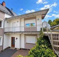3-Zimmer-Wohnung, 81 m² + 23 m² Hobbyraum & Hofterrasse - Selters (Taunus)