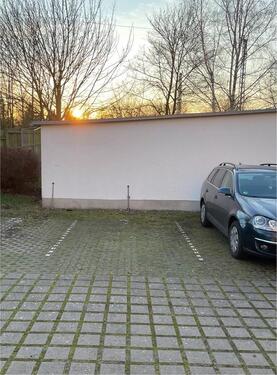 Foto - PKW Stellplatz Parkplatz Fleischervorstadt Gützkower Straße