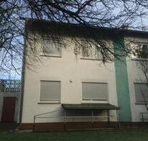 Helle Dachgeschosswohnung in ruhiger Lage - Grünberg