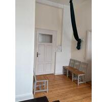 Leben in einer Villa: Großzügige 4-Zimmer Wohnung in Hildesheim