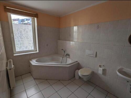 Foto - 8 Zimmer Mehrfamilienhaus, Wohnhaus in Weißenfels