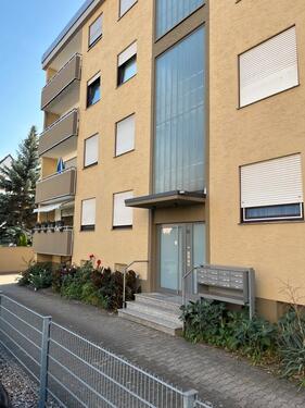 Foto - Provisionsfrei: 2 Zi.Whg. mit Kfz Abstellplatz, Balkon und Keller