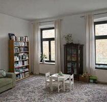 Zwischenmiete April bis Juli: Altbauwohnung in Kölner Innenstadt