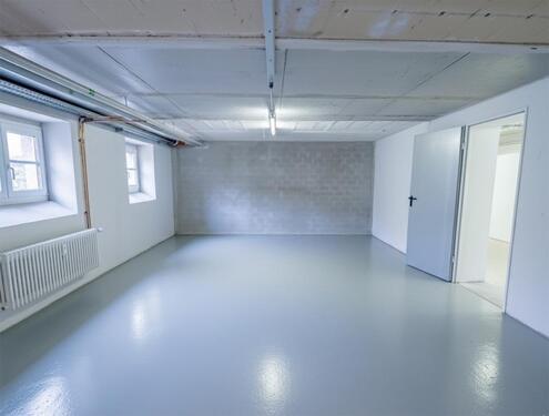 Foto - Kellerraum zur Lager- und Werkstattnutzung mit hervorragender Andienbarkeit