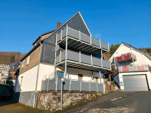 Foto - Schöne Dachgeschoss Wohnung mit großem Balkon