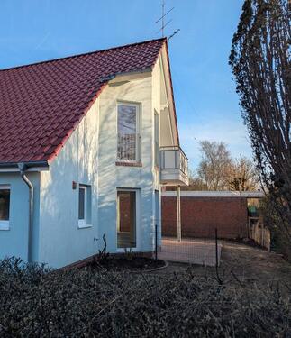 Foto - Schicke, mod. DG-Whg mit Balkon und EBK in Aurich