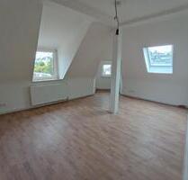 renovierte Dachgeschoß-Wohnung über den Dächern von Hagen