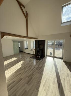 Foto - Großzügige 6,5-Zimmer-Wohnung mit Balkon & Garten auf 2 Etagen in