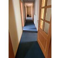 Mietwohnung - 850,00&nbsp;EUR Kaltmiete, ca.&nbsp; 135,00&nbsp;m&sup2; in Wiefelstede (PLZ: 26215)