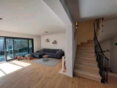 Foto - 6 Zimmer Doppelhaushälfte in Unterschleißheim