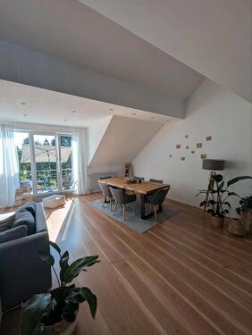 Foto - Moderne Maisonettewohnung mit Balkon&Loggia in ruhiger Sackgasse