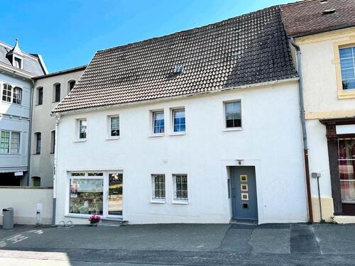Foto - Wohn- und Geschäftshaus - 200.000,00&nbsp;EUR Kaufpreis, ca.&nbsp; 221,00&nbsp;m&sup2;