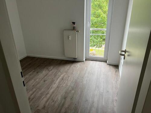 Foto - Schöne 3 Zimmer Wohnung mit Stellplatz und EBK