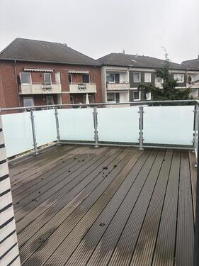 Foto - Moderne Wohnung mit großer Terrasse- in Duisburg-Vierlinden!