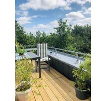 Sonnige 2-Zimmer-DG-Wohnung mit großem Süd-West-Balkon zu vermieten - Flensburg Altstadt