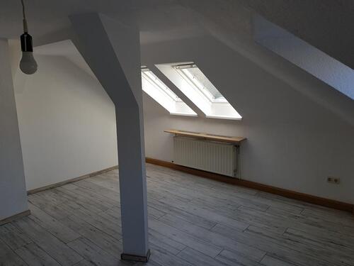 Foto - 2 Raum Dachgeschosswohnung - 210,00&nbsp;EUR Kaltmiete, ca.&nbsp; 50,00&nbsp;m&sup2;