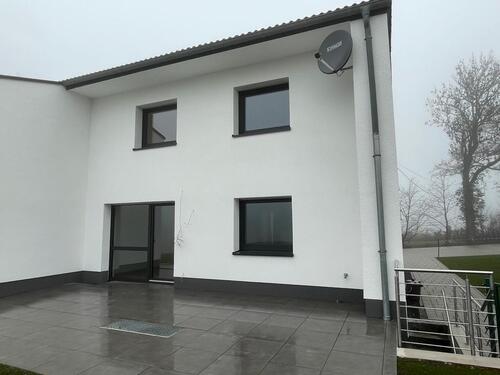 Foto - Frisch renovierte Doppelhaushälfte im Erstbezug