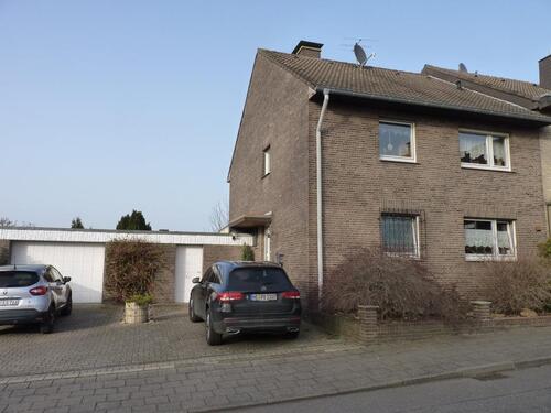 Foto - Mönchengladbach Wanlo, familienfeundliches Einfamilienhaus