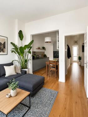 Foto - Eigennutzer aufgepasst! Top sanierte 2-Zimmer Altbauwohnung – ab