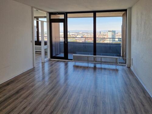 Foto - Einziehen und wohlfühlen! Frisch renovierte 4-Zimmer Wohnung!