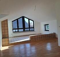 Großz., sonnige 2,5 - 3Zimmer-DG -Wohnung in Bietigheim-Bissingen