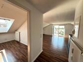Foto - Helle 2,5 Zimmer Dachgeschoss Wohnung