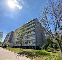 Tolle Familienwohnung mit Balkon, Bad mit Dusche u. Wanne - Chemnitz Klaffenbach