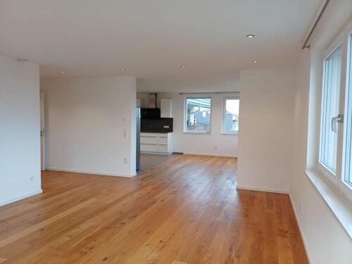 Foto - Hochwertig ausgestattete 5- Zimmer Wohnung!