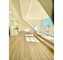 1- Zimmer- Dachgeschosswohnung - neuwertig - Frei ab sofort Mit Fahrstuhl und Stellplatz - Hann. Münden