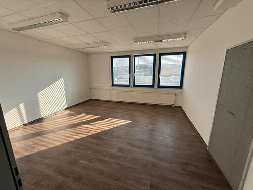 Foto - Bürofläche ca 100qm - 1.680,00 EUR Kaltmiete, ca.  15,00 m²