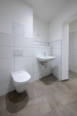 Foto - Ab 01.04.2026! 2-Raum-Wohnung in Sanierungsobjekt - Mit Aufzug und Balkon!