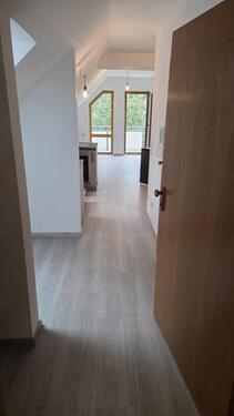Foto - Helle 2-Zimmer-Wohnung mit Balkon und Tiefgarage in ruhiger Lage