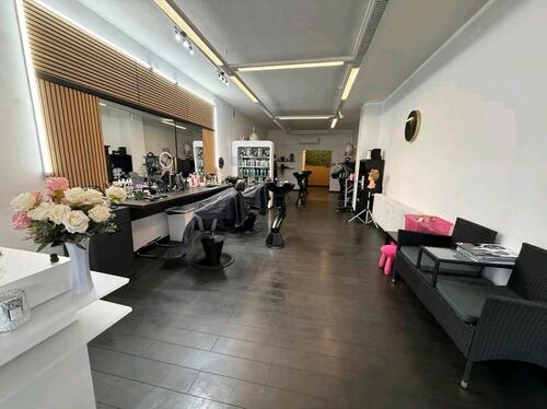 Foto - Friseurladen zu vermieten - 1.000,00&nbsp;EUR Kaltmiete, ca.&nbsp; 80,00&nbsp;m&sup2;