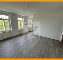 Neuer Bodenbelag! 2-Zimmer Wohnung in zentraler Lage mit Aufzug und Balkon! - Gera