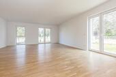 Foto - Doppelhaushälfte mit großem Garten**unweit vom See ab 01.07.2026 verfügbar