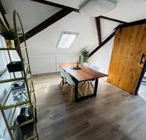 Modern Dachgeschosswohnung in Pfullendorf - möbliert, mit Balkon