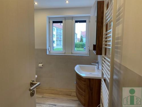 Foto - Sehr schick, neu saniert und bezugsfertig! Attraktive 3-Raum-Wohnung mit Garten und zzgl. Garage zu vermieten!