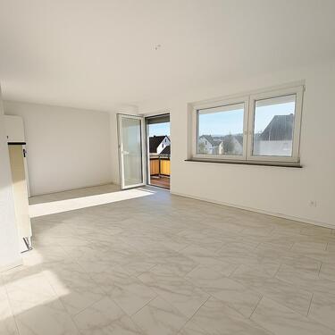 Foto - Neu renovierte helle 3 Zimmerwohnung in Unterrombach