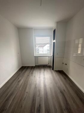 Foto - 3 - Zimmer Wohnung mit Gartenanteil und Mansardenzimmer - Ideal für Homeoffice Hobbyzimmer