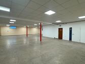 Foto - Zentrale Gewerbehalle in Moormerland zu vermieten