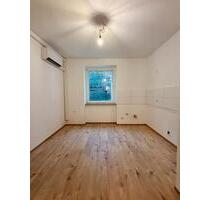 Sanierte Erdgeschoss 3-Zimmer Wohnung mit Klima & eigenem Garten - Hagen Dahl