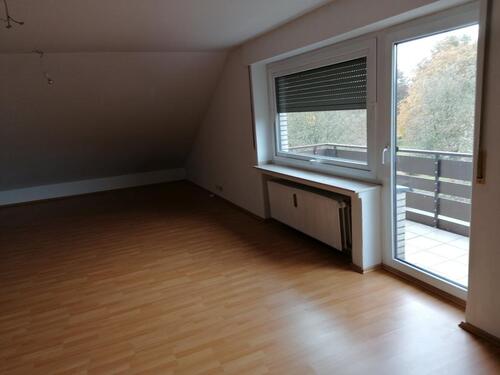 Foto - Schöne Dachgeschoss-Wohnung - 430,00&nbsp;EUR Kaltmiete, ca.&nbsp; 88,00&nbsp;m&sup2;