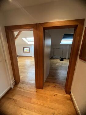 Foto - Sanierte 3 Zi., KDB, DG Wohnung in W.-Langerfeld