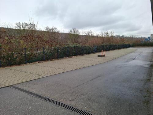 Foto - Abstellplätze für Wohnwagen , Boote , Wohnmobile usw