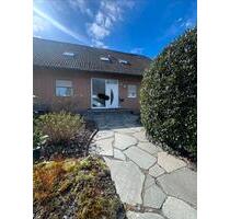 4-Zimmer-Wohnung (ca. 125 qm) in ruhiger Lage mit Balkon - Burscheid