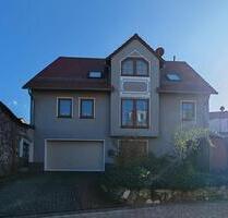 Exklusives Wohnen in Bad Lausick – möbliertes Haus mit Kamin,