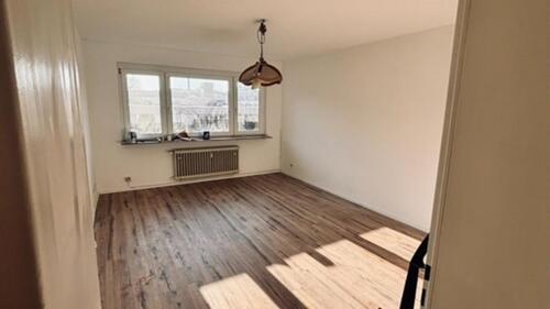 Foto - Helle 2 Zimmer Wohnung renoviert und teilsaniert