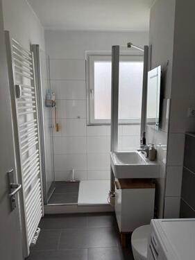 Foto - Modernisierte 3-Zi.-Whg. mit Balkon in angrenzender Nähe zu E-Haarzopf!