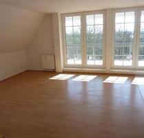 Helle 2,5-Zimmer Maisonette-Wohnung in Elmenhorst, große Loggia - Elmenhorst/Lichtenhagen