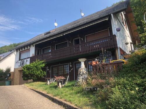 Foto - Gepflegtes Einfamilienhaus mit großem Grundstück